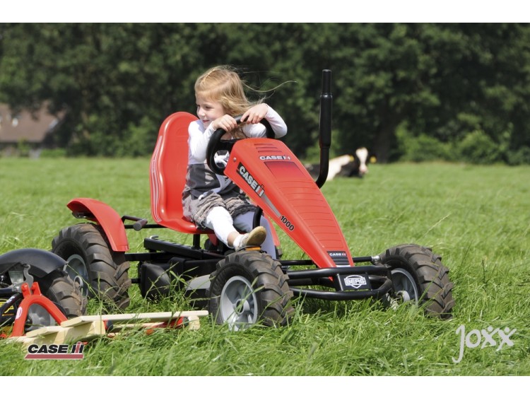 preview_BERG Case-IH BFR with girl